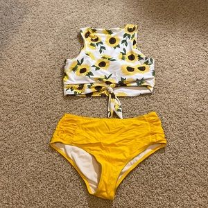 Women’s swimsuit set